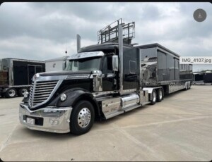 2011 Lone Star International, Loaded, 18 Speed and 2010 Custom 7 Slide Living Quarters, 2 Bedroom/Bathrooms, Big Salon, Awesome Unit