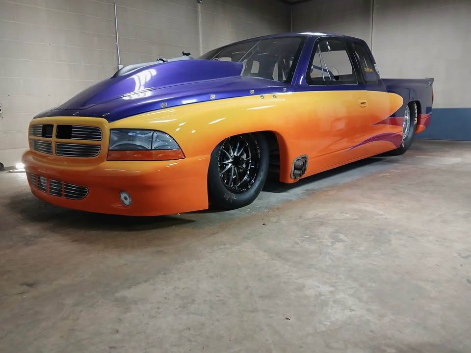 1998 DODGE DAKOTA – EX-NHRA PRO STOCK TRUCK • STROUPE-BUILT • CARBON-LOADED ROLLER