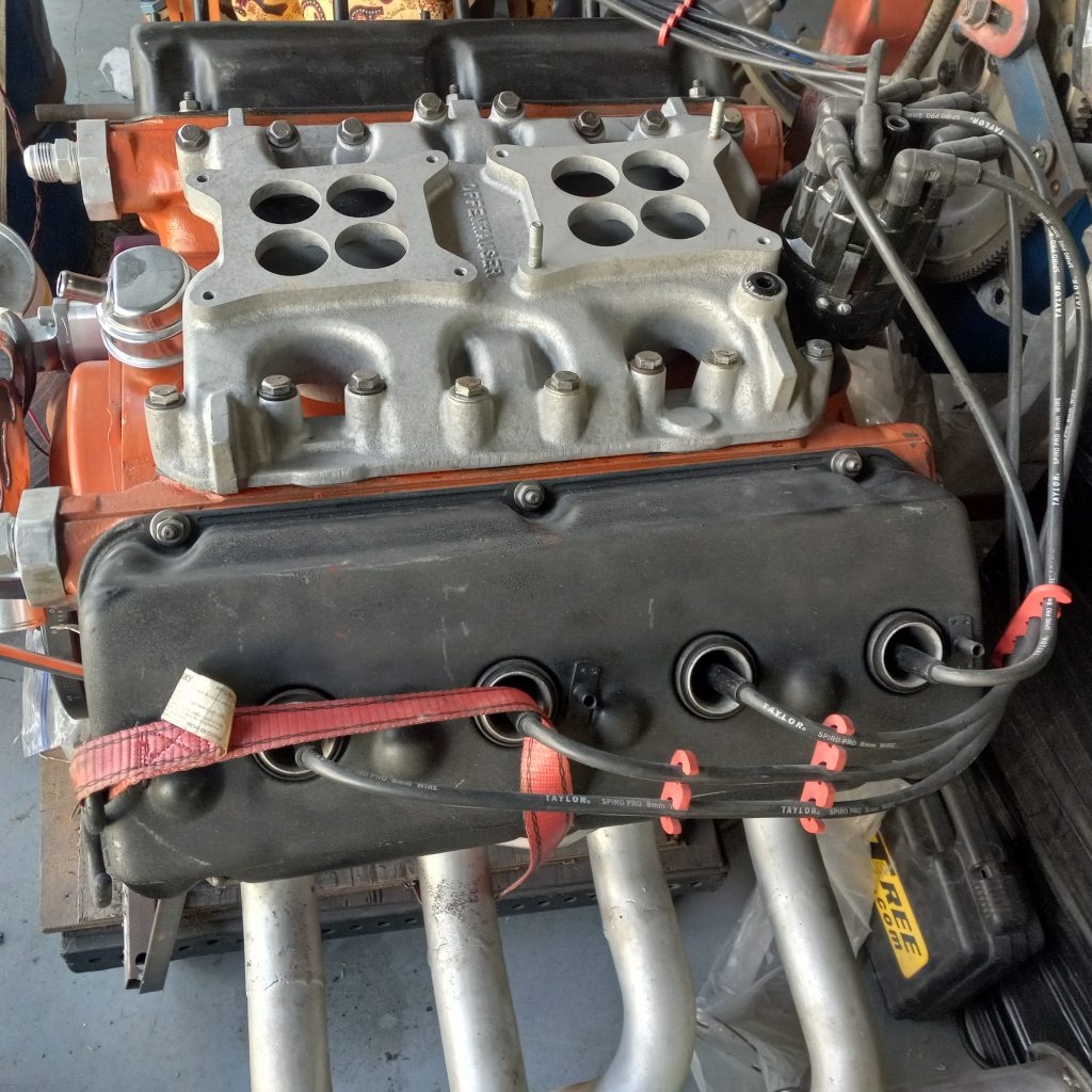 Dodge Hemi Hotrod motor