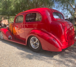 ’36 CHEVY NOSTALGIA DRAG RACE CAR