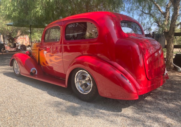 ’36 CHEVY NOSTALGIA DRAG RACE CAR