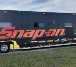 CRUZ PEDREGON SNAP-ON 53′ HOSPITALITY TRANSPORTER – PROFESSIONAL COMPETITION UNIT