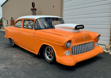 1955 CHEVROLET FAST DOORSLAMMER